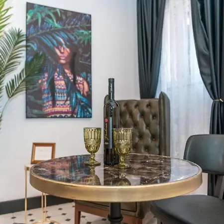 Apartment Art Center Split
